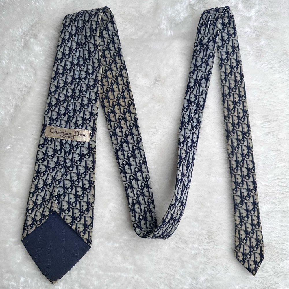 Dior Navy and Cream Men's Tie - Picture 8 of 12